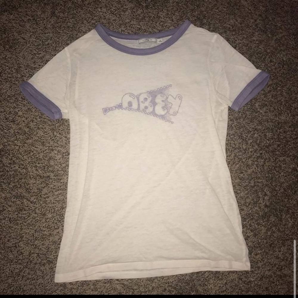 Size small Obey tshirt